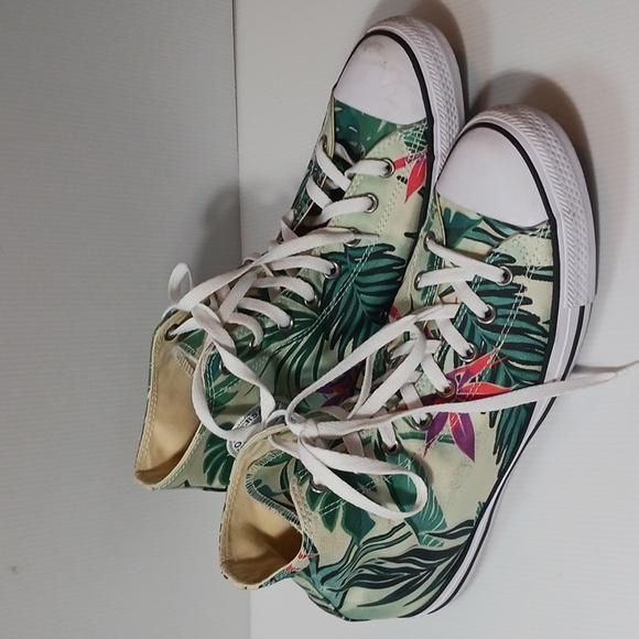 Converse Chuck Taylor All Star Hi Tropical Print UNISEX size 10.5 *NEW* RARE!!! - Picture 2 of 9